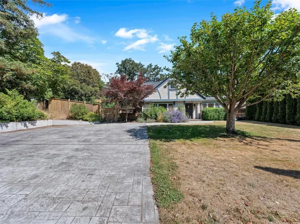 1514 Shorncliffe Rd S, Saanich, BC V8P 5J8