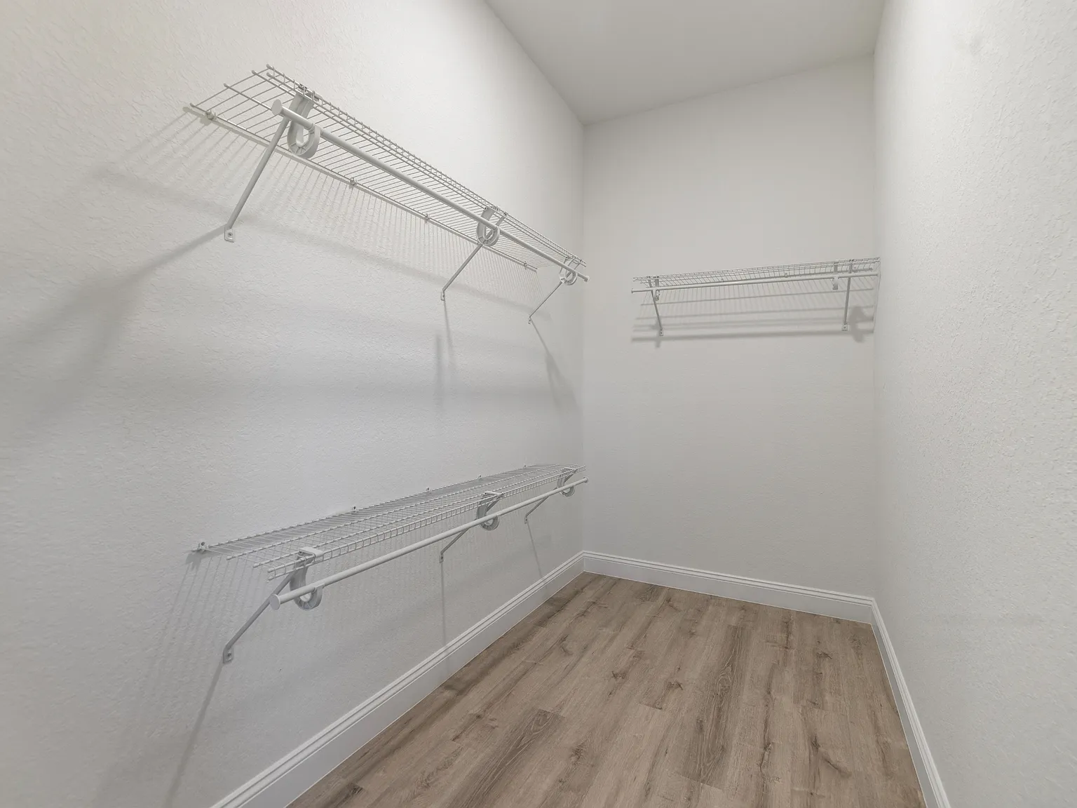 232 Fowler Avenue - 1 — Photo 4