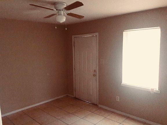 2nd image of 2966 Yale Ave APT 2