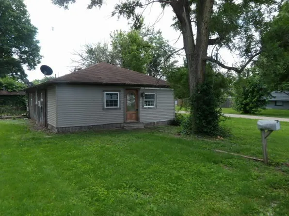 500 E 12th St, Georgetown, IL 61846