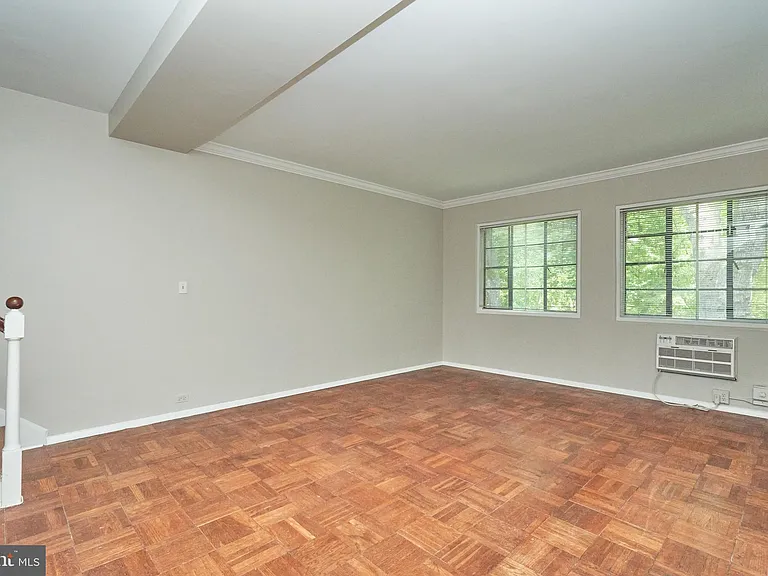 1553 Mount Eagle Pl — Photo 6