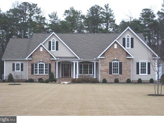 5th image of 139 E Lucky Estates Dr