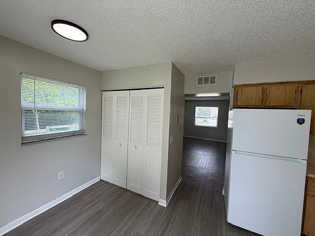 544 SW 35th St — Photo 23