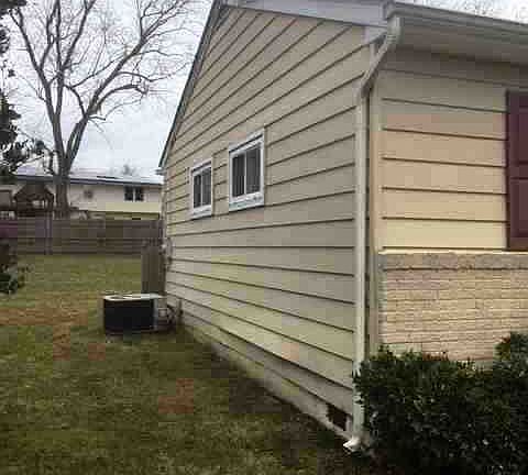 4th image of 812 Burbank Ct