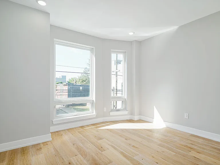 2709 W Jefferson St #B — Photo 9