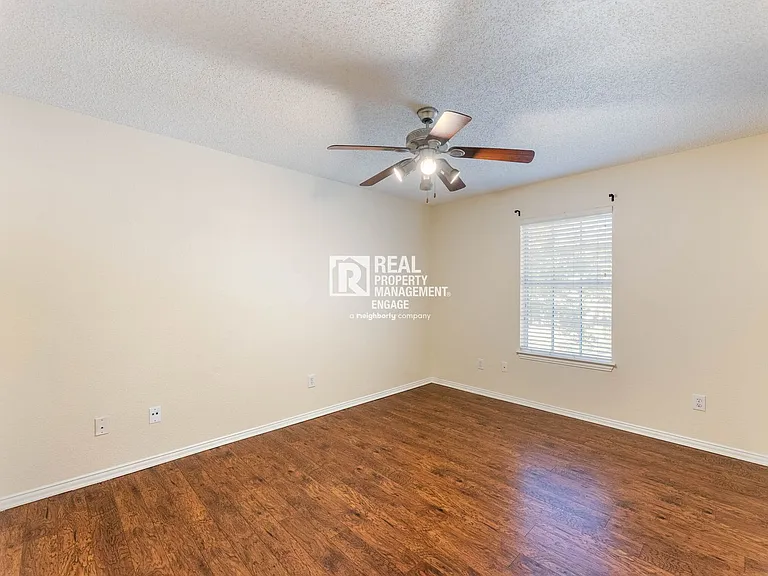 3929 Acorn Ln — Photo 21