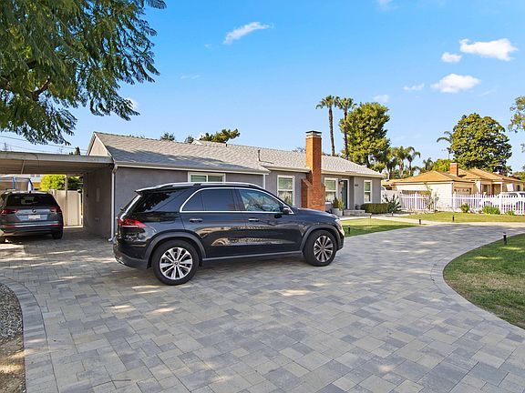3rd image of 6835 Aldea Ave