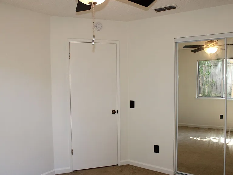 3412 Leland St — Photo 11