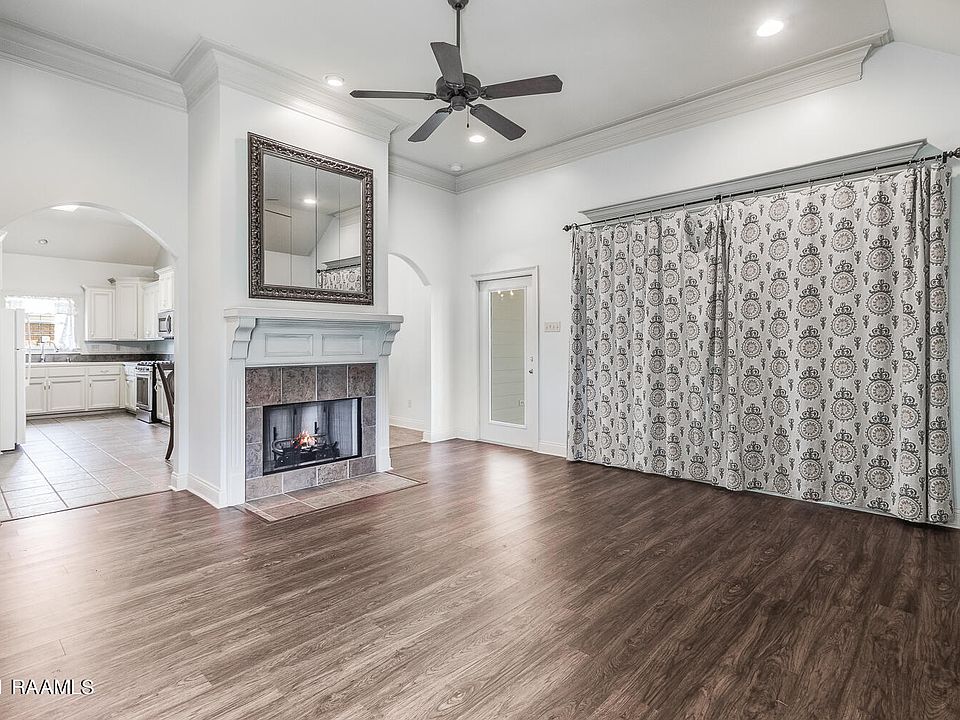 137 Devon Way, Youngsville, LA 70592 Zillow