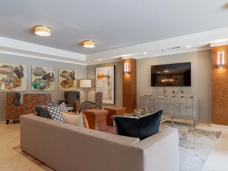 Peachtree Dunwoody Place-12