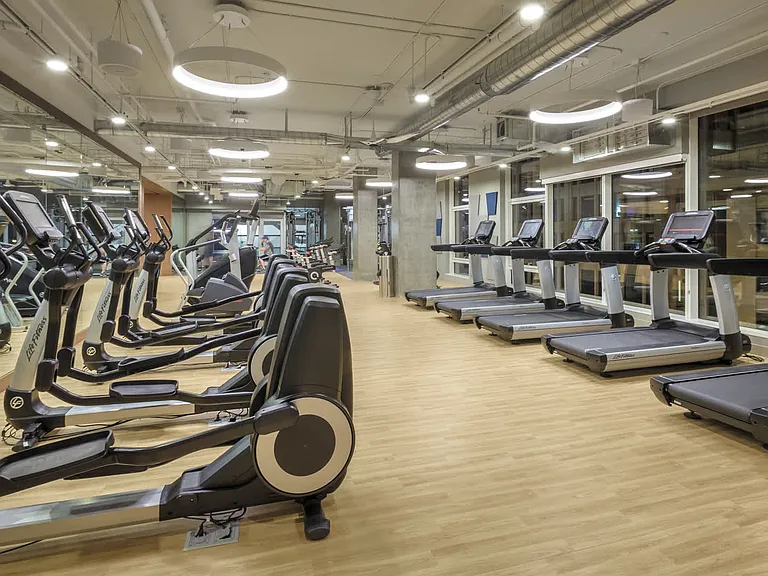 2,000 sqft Fitness Center