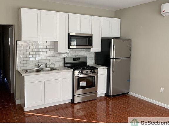 2nd image of 707 W 48th St #7075