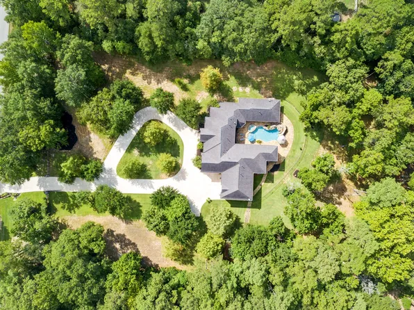 23 Riata Dr, Magnolia, TX 77354