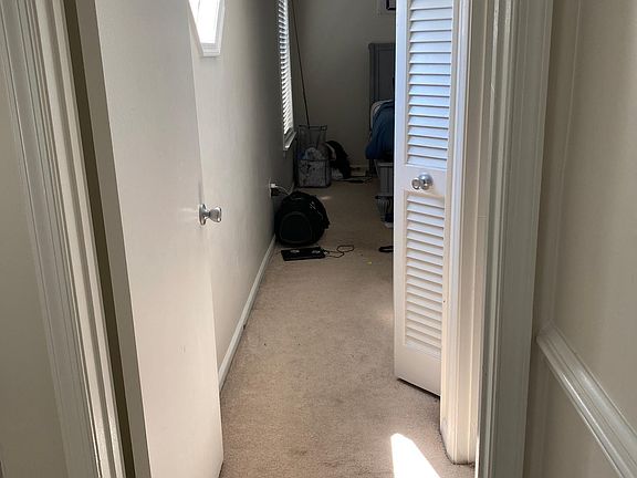 5th image of 2903C S Woodley St #3