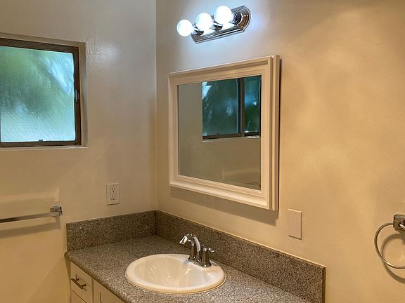 4th image of 365 Milford St APT 1