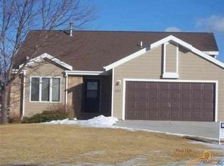 1217 Harvest Ln, Rapid City, SD 57701