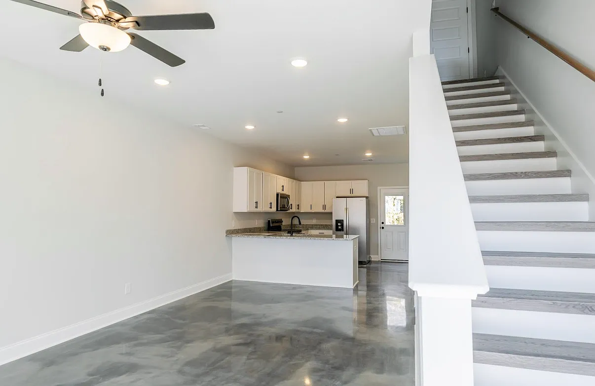 2 bed, 1.5 bath, 1206 sqft, $1,540 — Photo 4