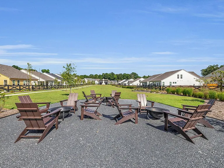 2823 Butlers Green Cir — Photo 28