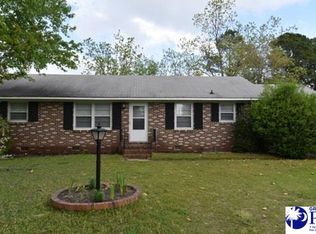 104 Sharon St, Cheraw, SC 29520