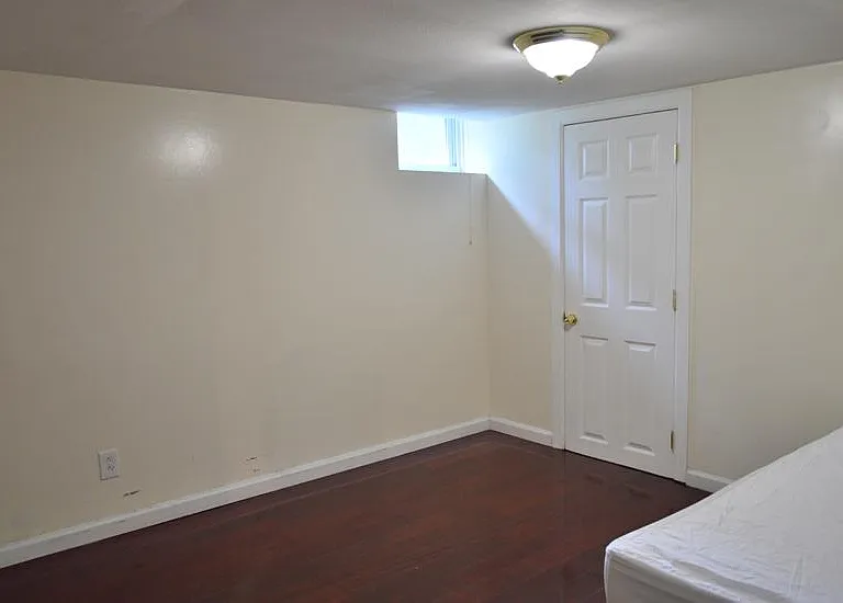 1022 E Colvin St — Photo 15