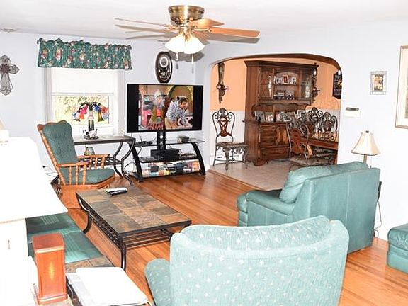 5th image of 319 New Jersey Ave