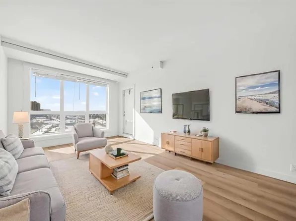 8880 S Horton Rd SW #1506, Calgary, AB T2V 2W3