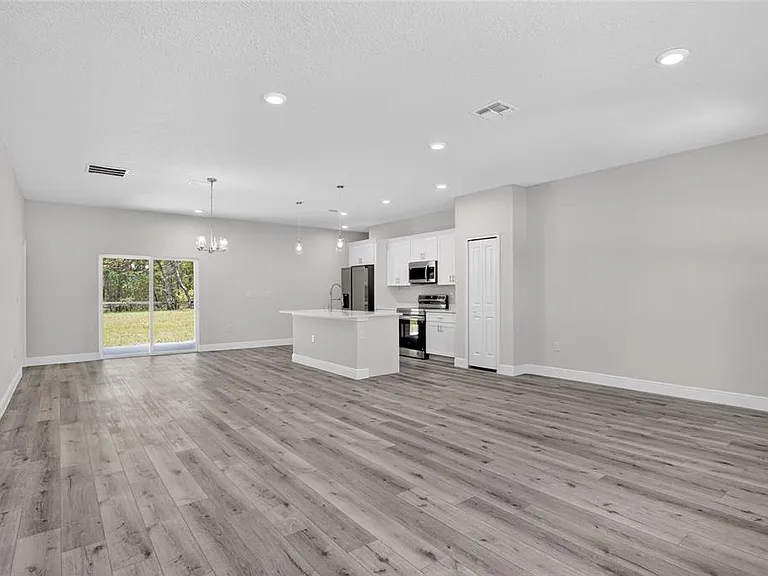 7938 N Maltese Dr — Photo 4