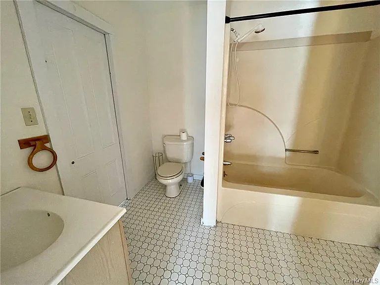 17 Ribbecke Hill Rd #1 — Photo 9