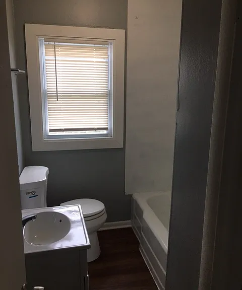 655 N Alton Ave — Photo 10