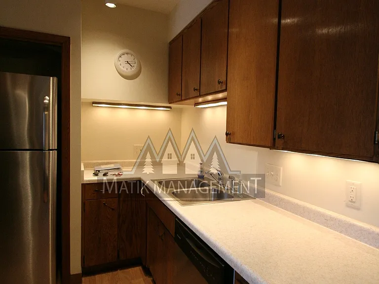 213 2nd St SW — Photo 9