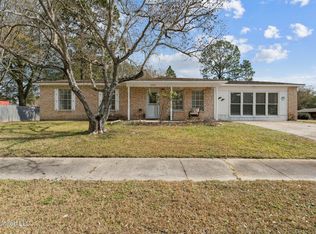 2218 Calle De Arena St, Gautier, MS 39553