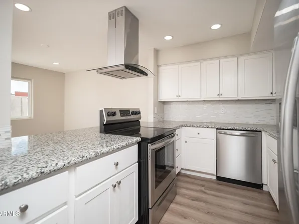 421 E HIDALGO Avenue, Phoenix, AZ 85040