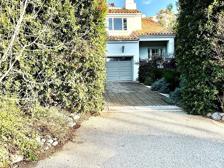 31869 Sea Level Dr — Photo 1