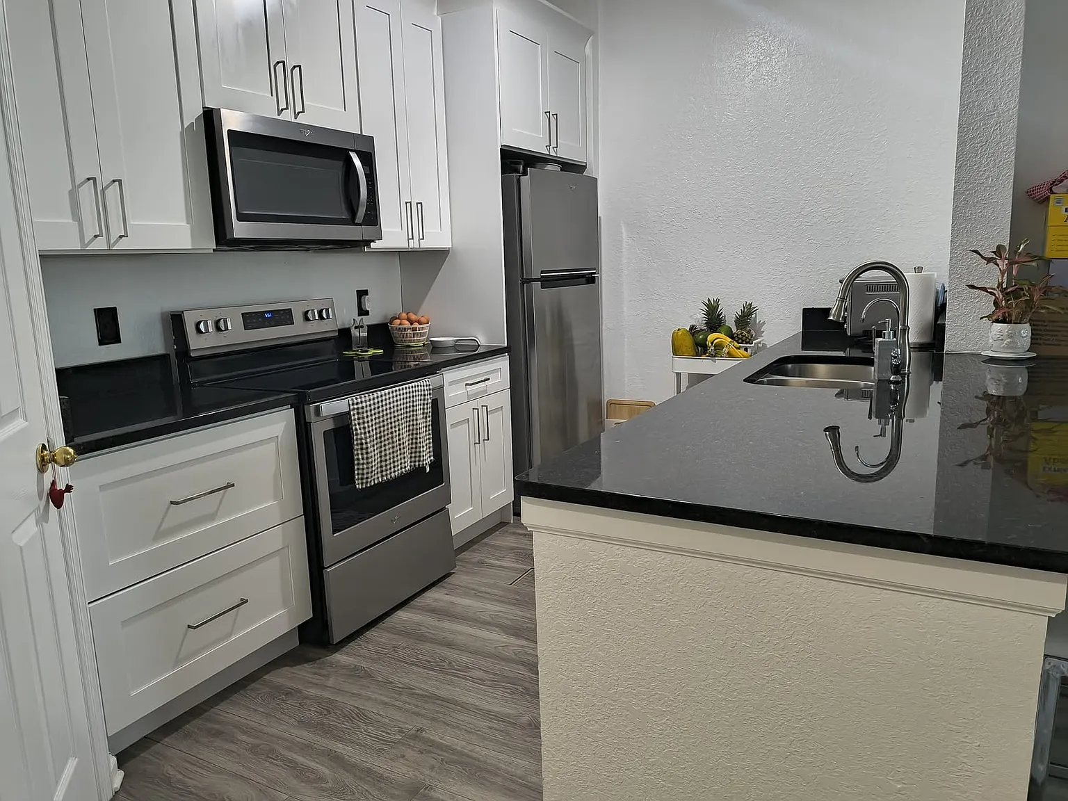 3 bed, 1248 sqft, $700 — Photo 3