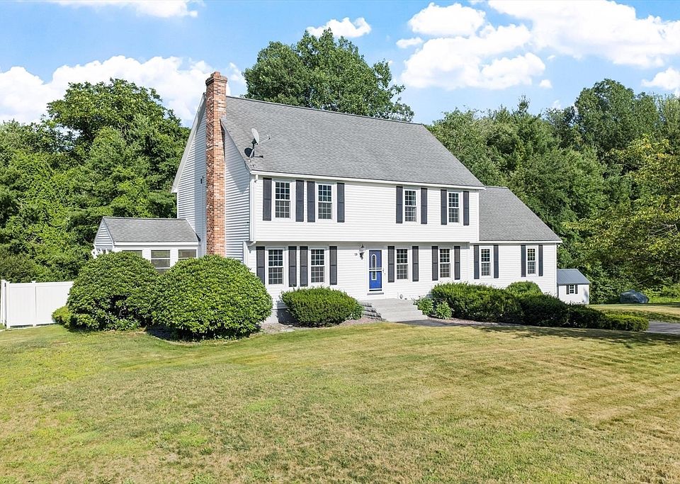 1st image of 19 Villanova Dr