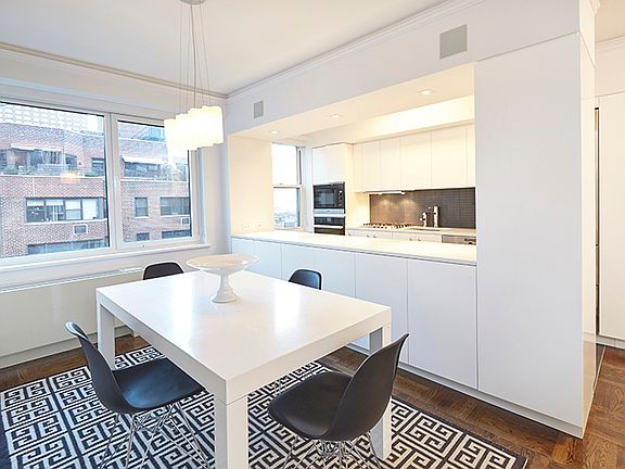 2nd image of 12 Beekman Pl APT 12E
