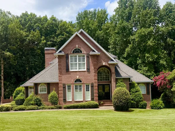 3869 Alexandria Dr, Gainesville, GA 30506