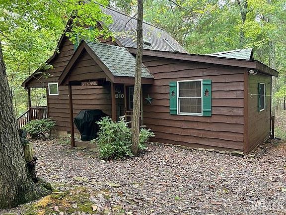 3rd image of 3310 N Shamrock Ln