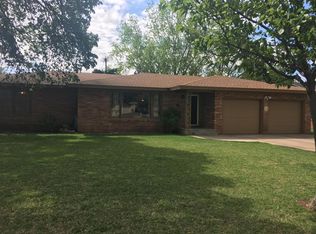 1205 Wayland St, Plainview, TX 79072