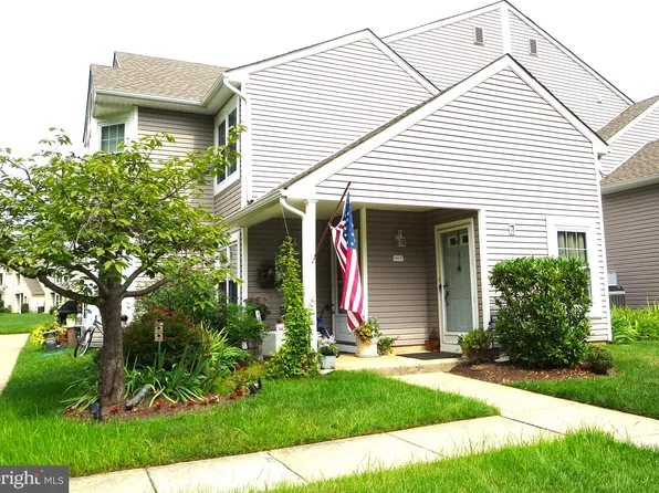 39017 Bennett Pl, Holland, PA 18966