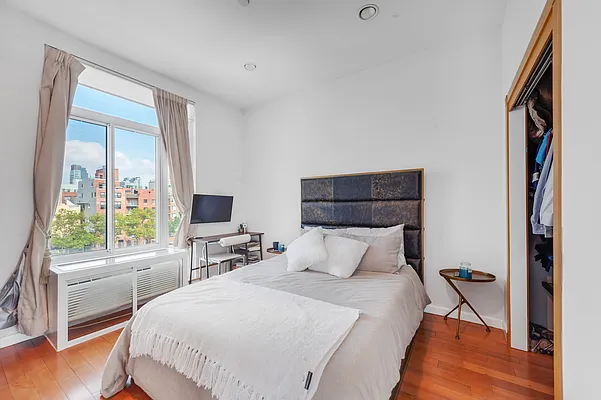 Rented by Douglas Elliman | media 35