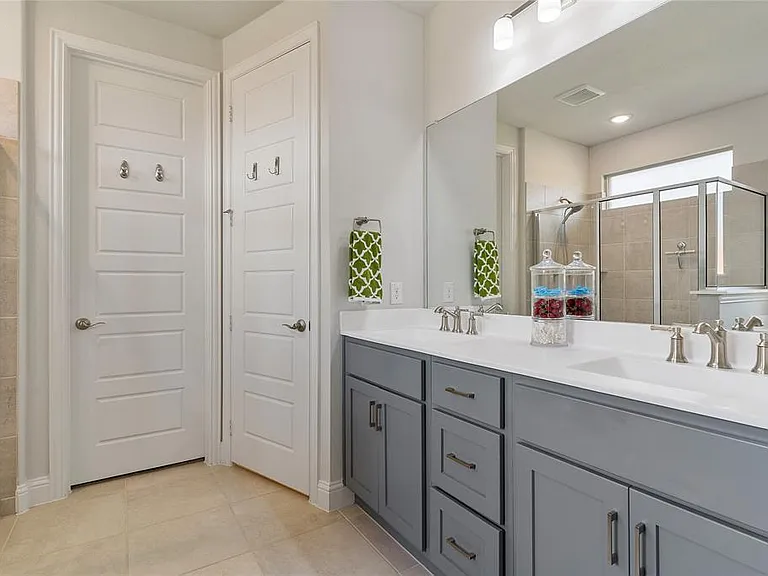 3908 Starlight Creek Dr — Photo 21