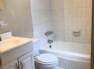 1404 College Park Ct, Tampa, FL 33612