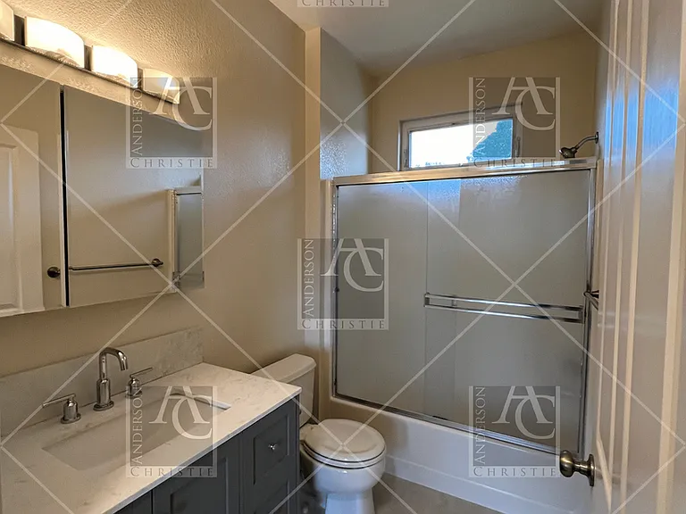 251 High St — Photo 6
