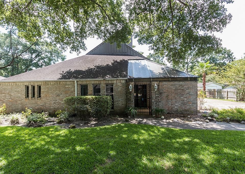 1st image of 614 E Cypresswood Dr