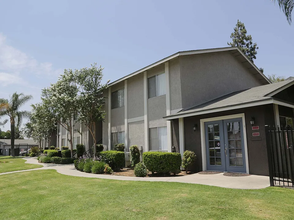 Summit Place Apartments