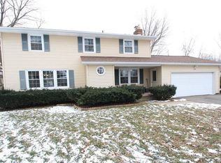 14 Dawnhaven Dr, Gates, NY 14624