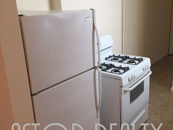 5th image of 2254 41st St