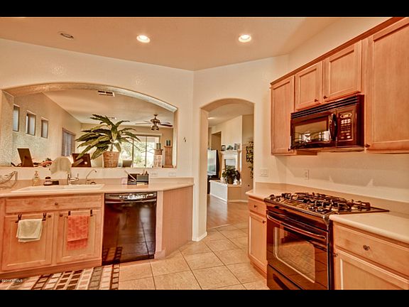 4th image of 27238 N 85th Dr