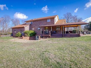 5 Longview Ln, Kingsport, TN 37660